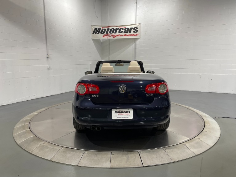 Used-2010-Volkswagen-Eos-Komfort-Convertible-FWD