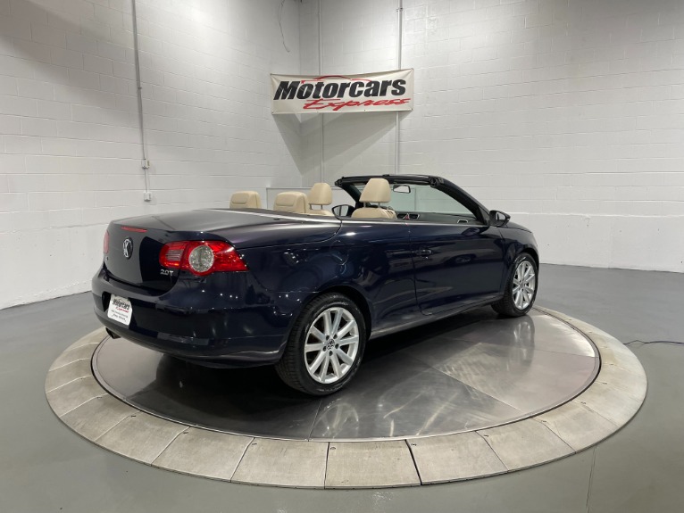 Used-2010-Volkswagen-Eos-Komfort-Convertible-FWD