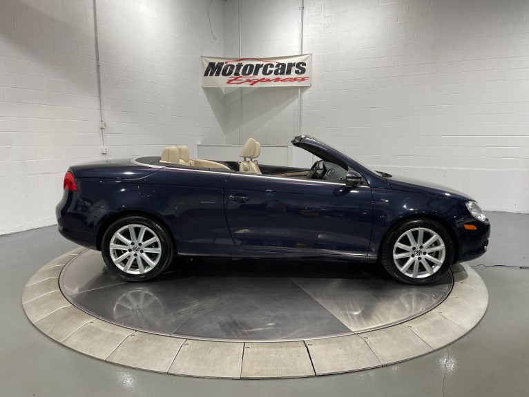 Used-2010-Volkswagen-Eos-Komfort-Convertible-FWD