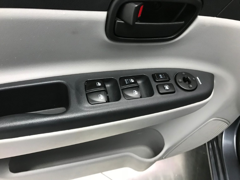 Used-2011-Hyundai-Accent-GLS