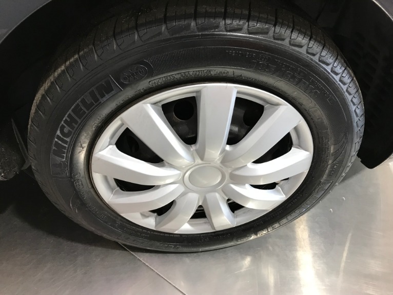 Used-2011-Hyundai-Accent-GLS