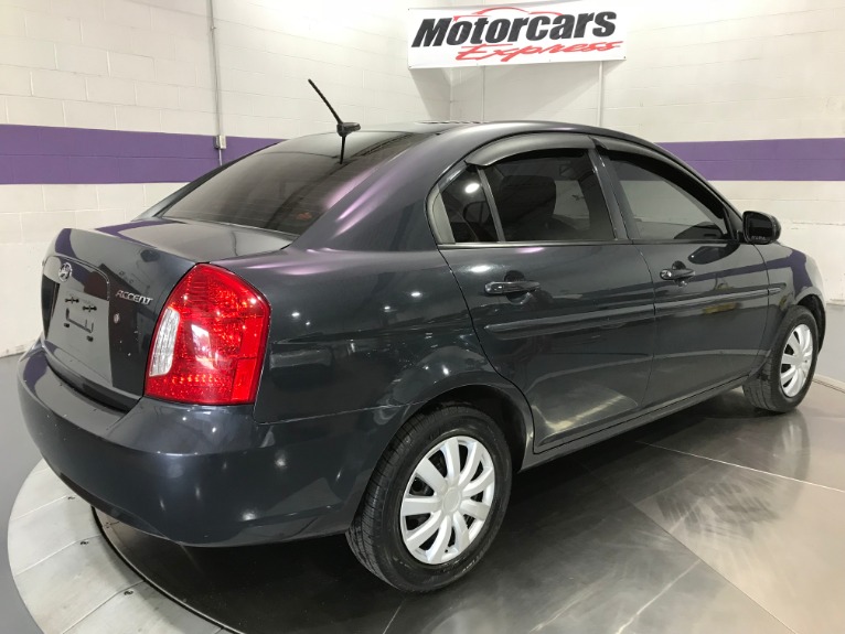 Used-2011-Hyundai-Accent-GLS