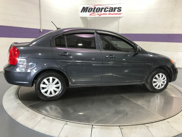Used-2011-Hyundai-Accent-GLS