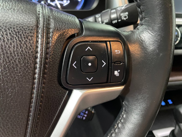 Used-2015-Toyota-Highlander-XLE-AWD