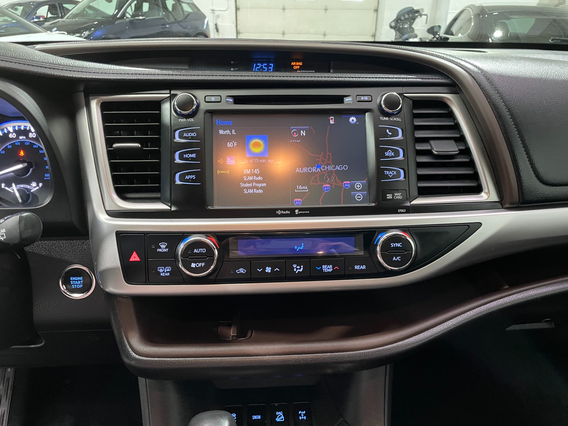 Used-2015-Toyota-Highlander-XLE-AWD