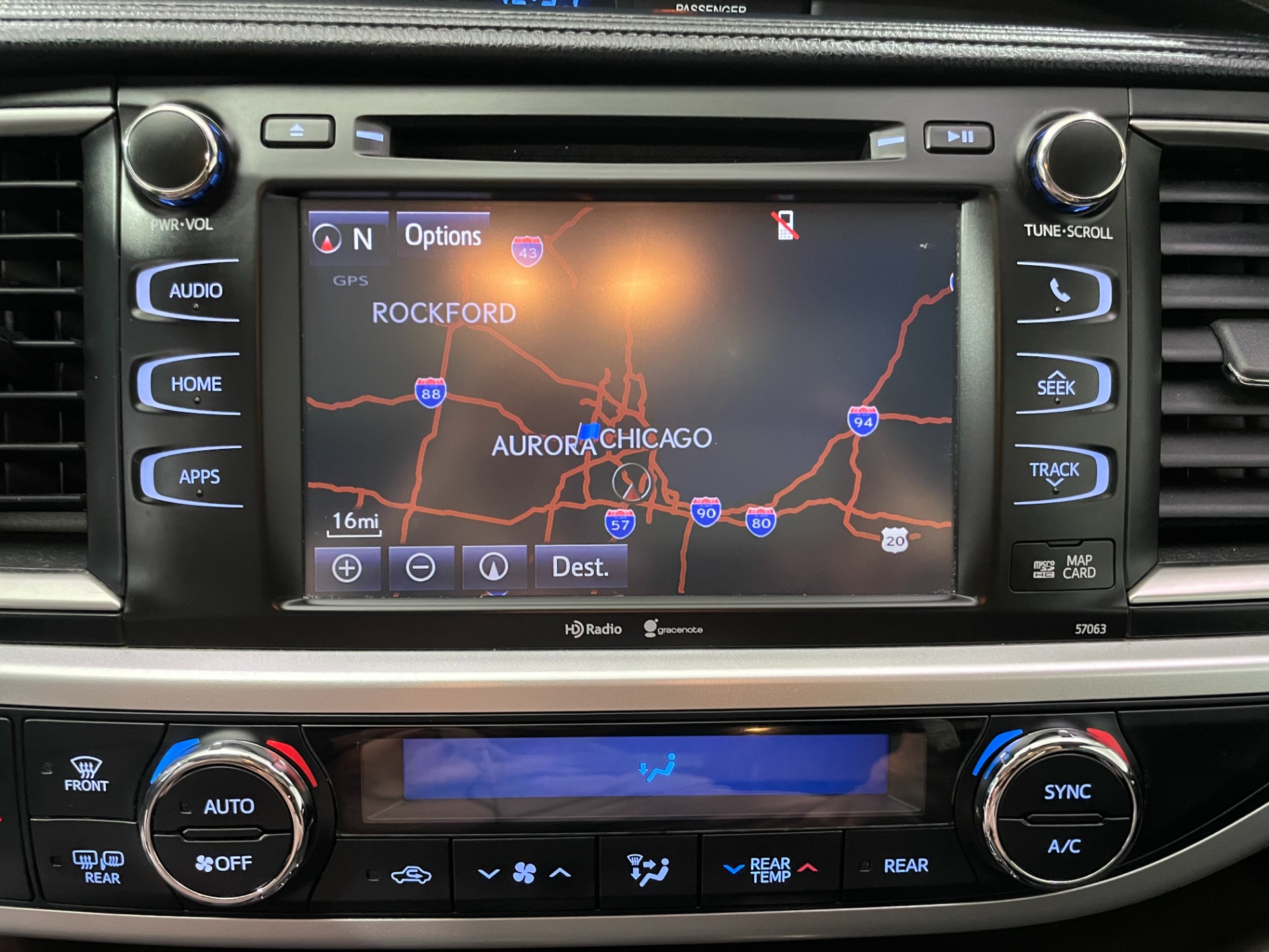 Used-2015-Toyota-Highlander-XLE-AWD