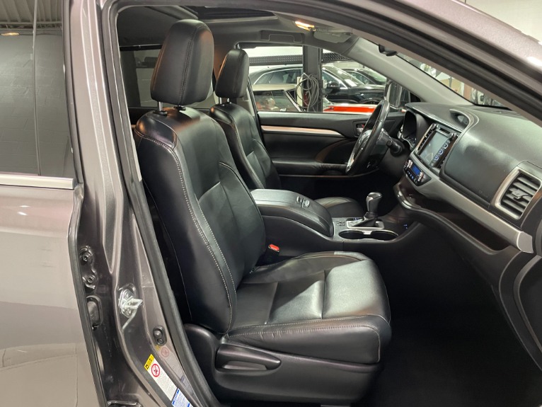 Used-2015-Toyota-Highlander-XLE-AWD