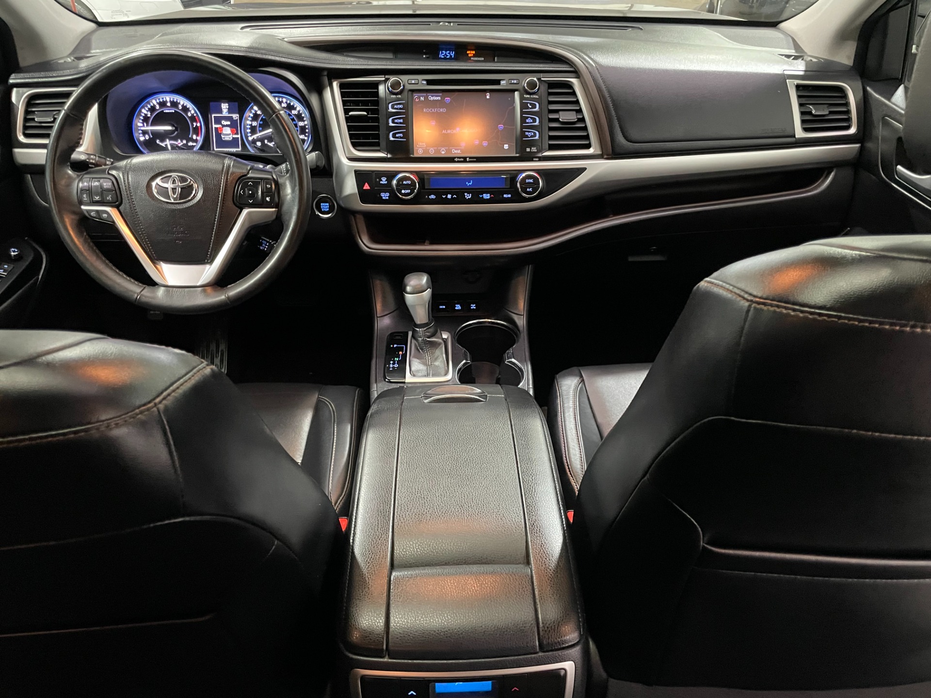 Used-2015-Toyota-Highlander-XLE-AWD