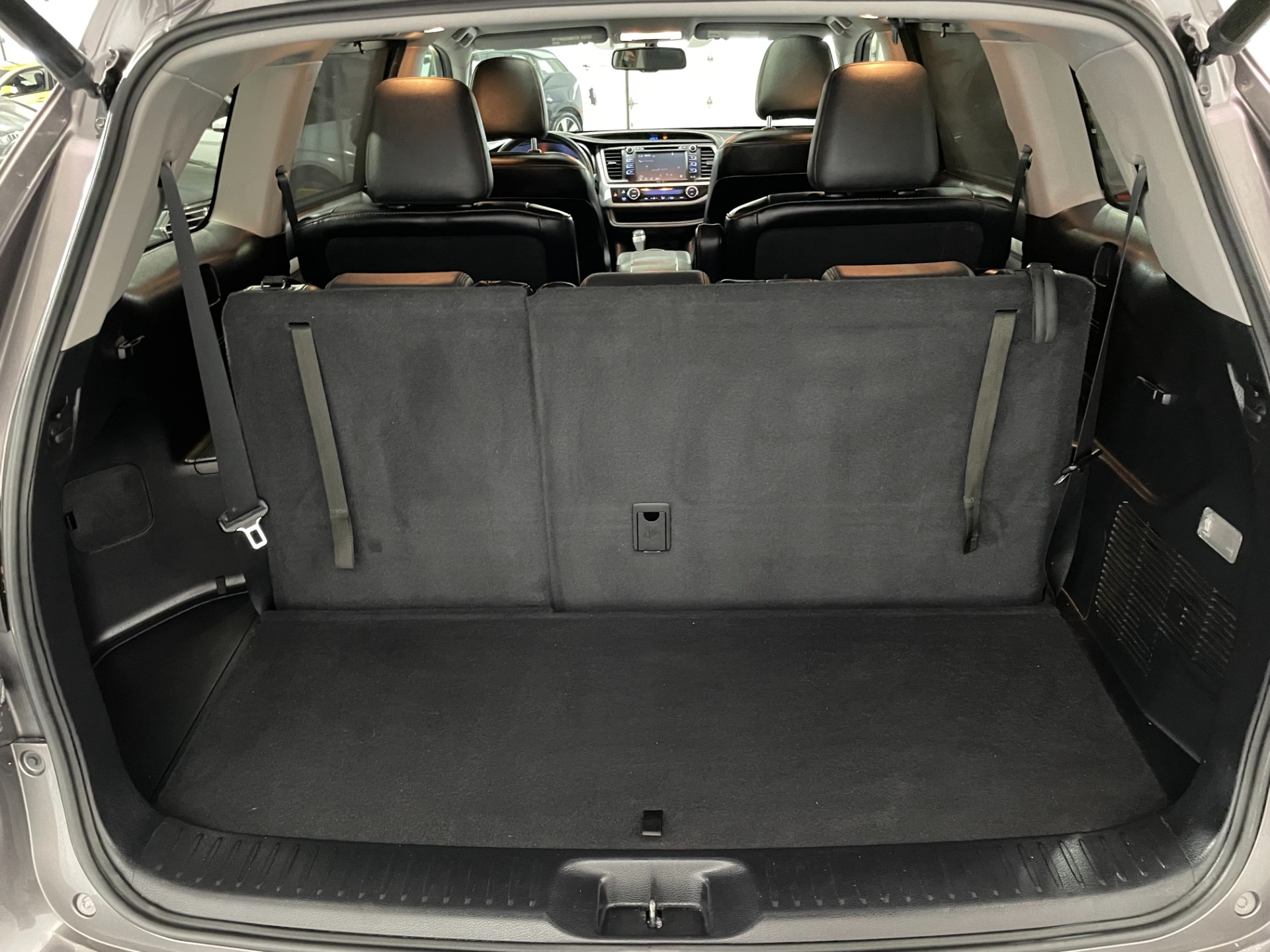 Used-2015-Toyota-Highlander-XLE-AWD