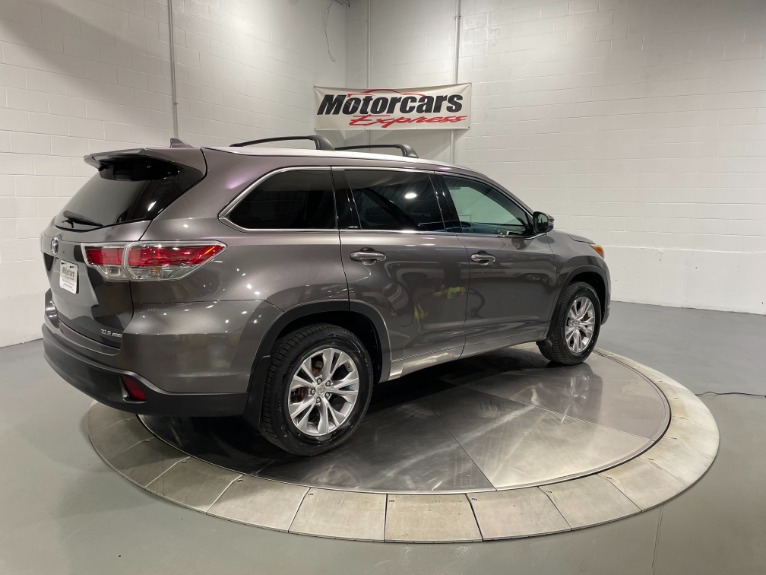 Used-2015-Toyota-Highlander-XLE-AWD