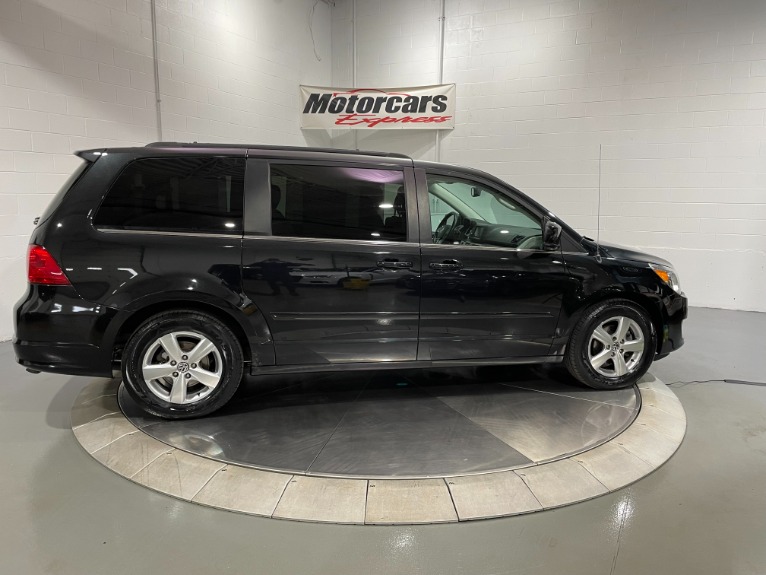 Used-2011-Volkswagen-Routan-SE-FWD