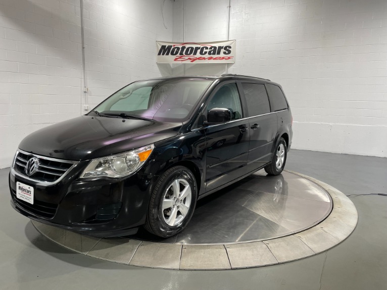 Used-2011-Volkswagen-Routan-SE-FWD