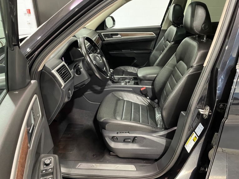 Used-2018-Volkswagen-Atlas-V6-SEL-Premium-4Motion