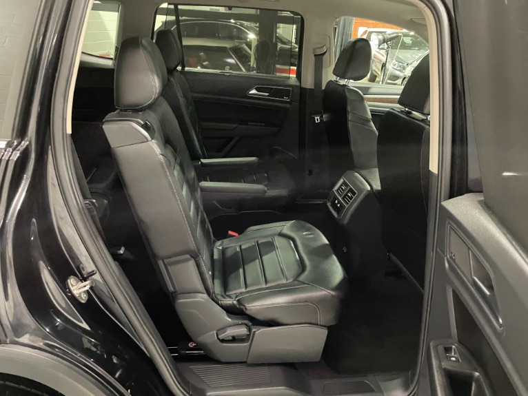 Used-2018-Volkswagen-Atlas-V6-SEL-Premium-4Motion