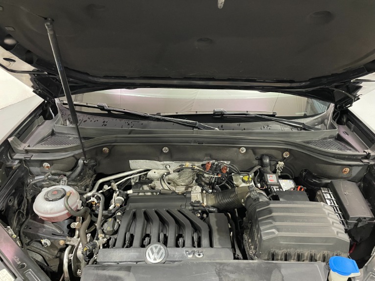 Used-2018-Volkswagen-Atlas-V6-SEL-Premium-4Motion