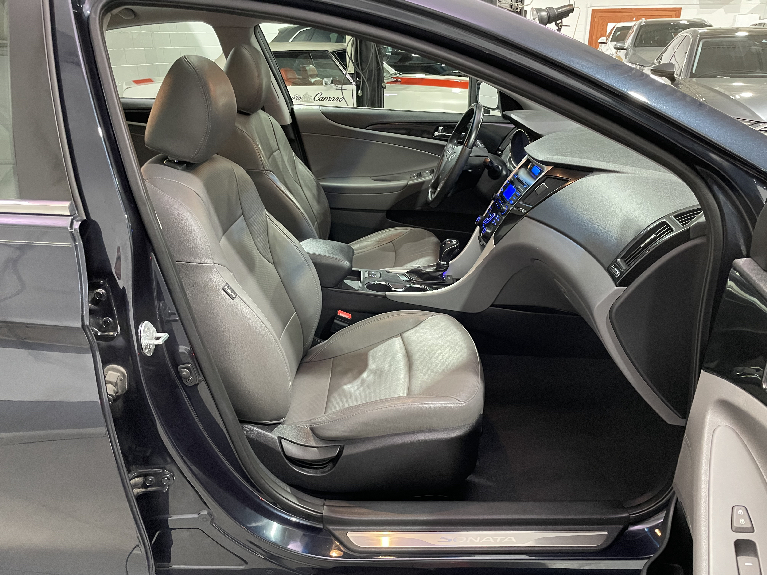Used-2013-Hyundai-SONATA-Limited-FWD