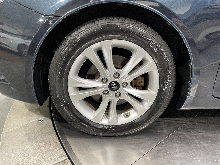 Used-2013-Hyundai-SONATA-Limited-FWD