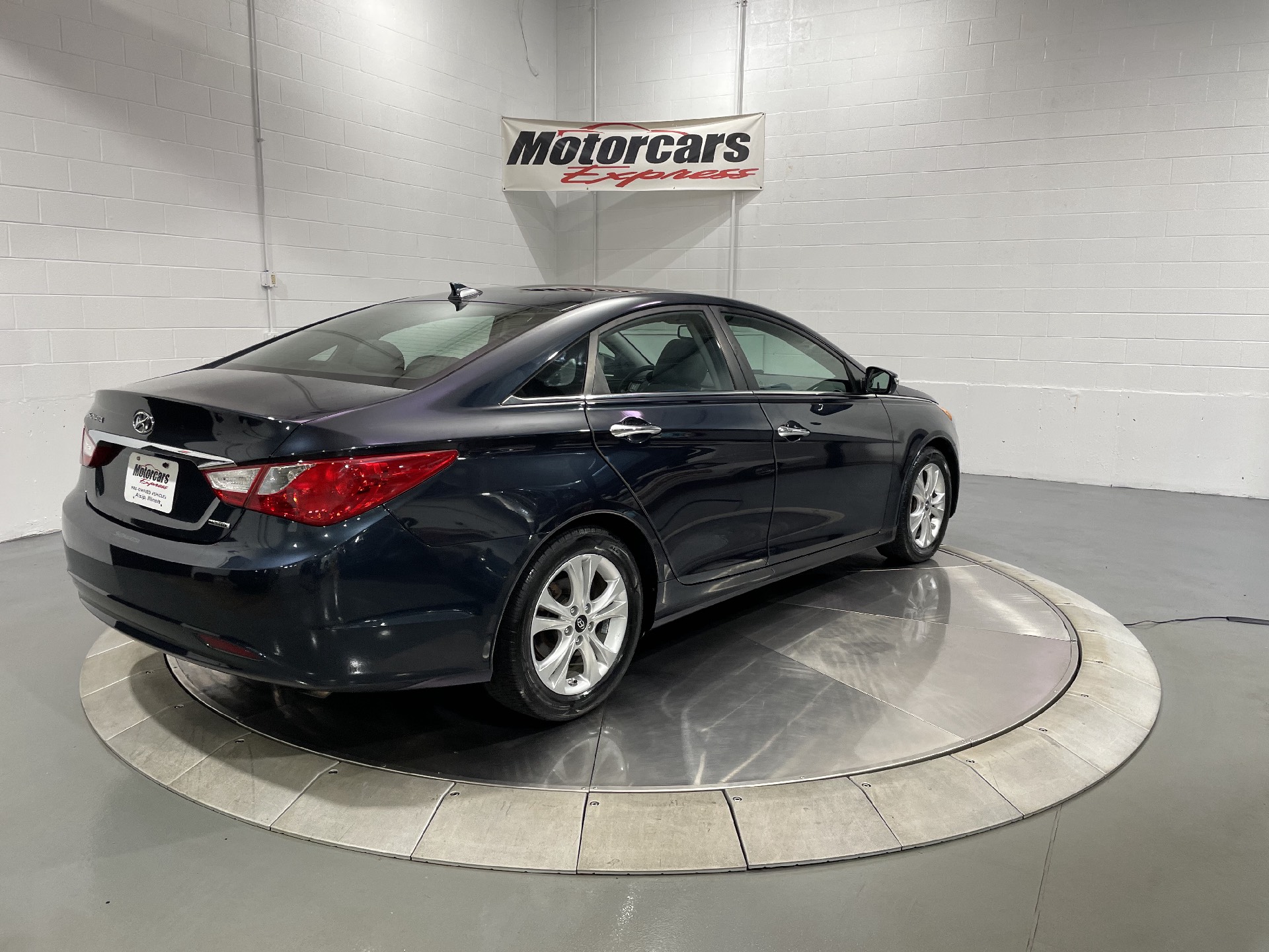 Used-2013-Hyundai-SONATA-Limited-FWD