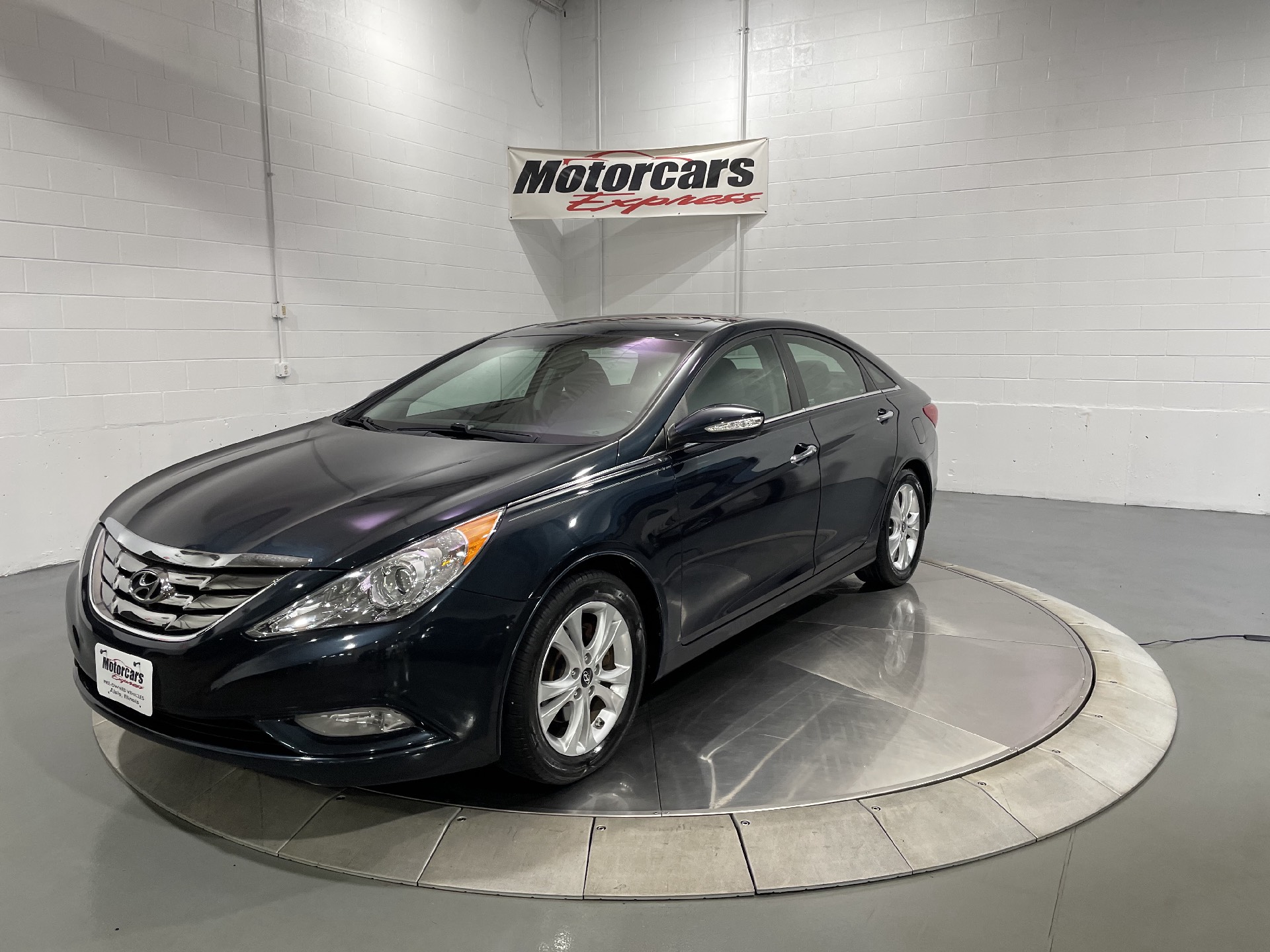Used-2013-Hyundai-SONATA-Limited-FWD
