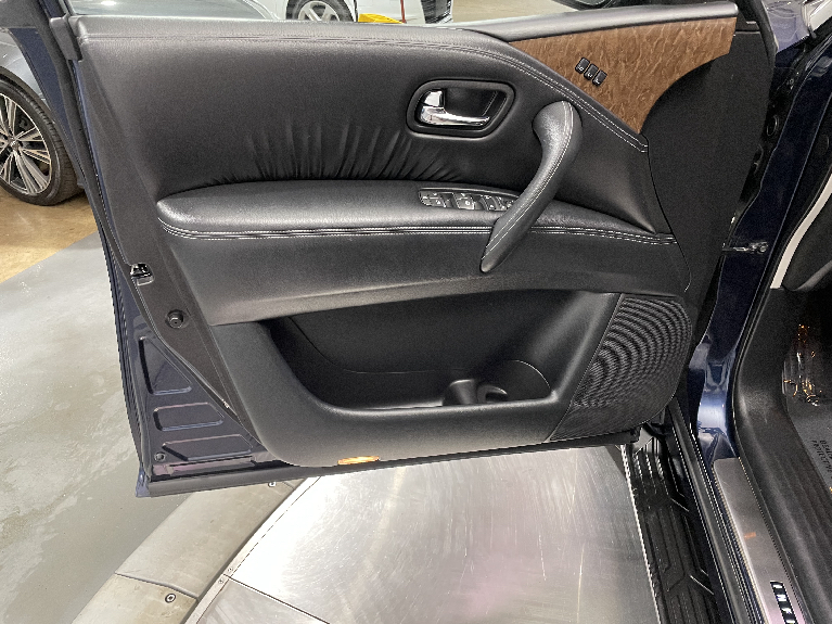 Used-2015-INFINITI-QX80-AWD