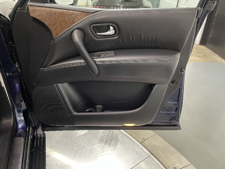 Used-2015-INFINITI-QX80-AWD