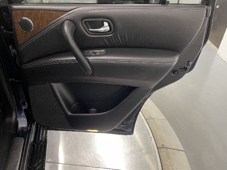 Used-2015-INFINITI-QX80-AWD