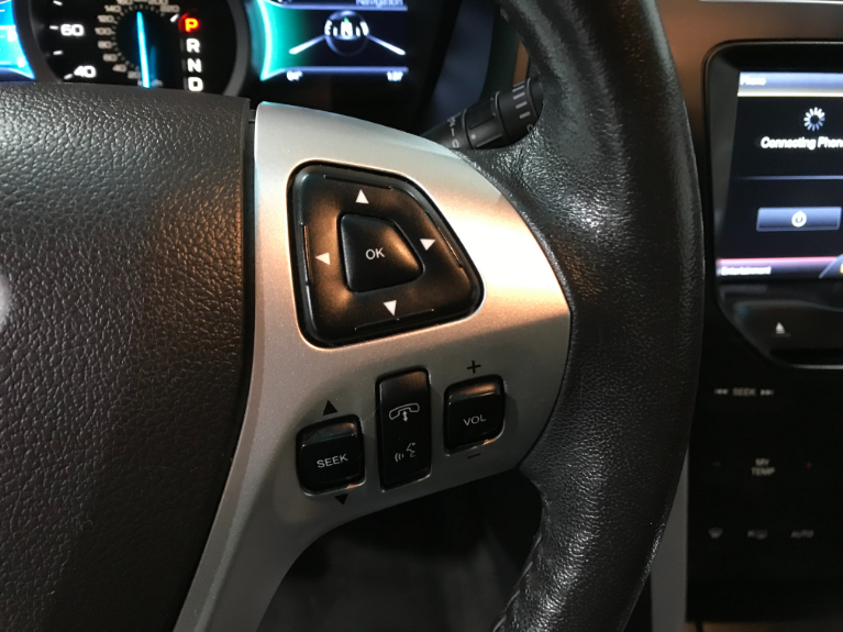 Used-2014-Ford-Explorer-XLT-FWD