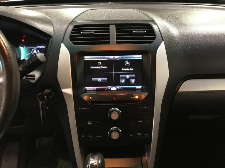 Used-2014-Ford-Explorer-XLT-FWD
