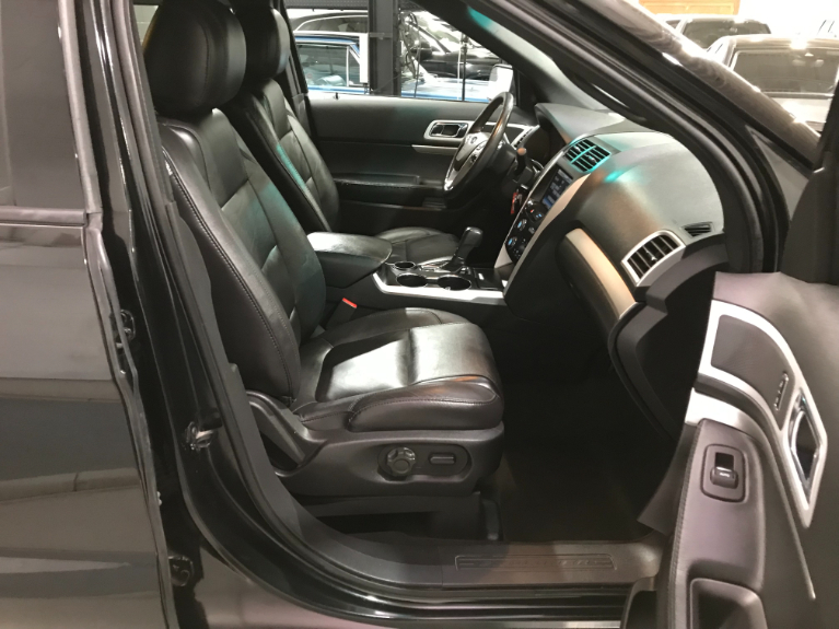 Used-2014-Ford-Explorer-XLT-FWD
