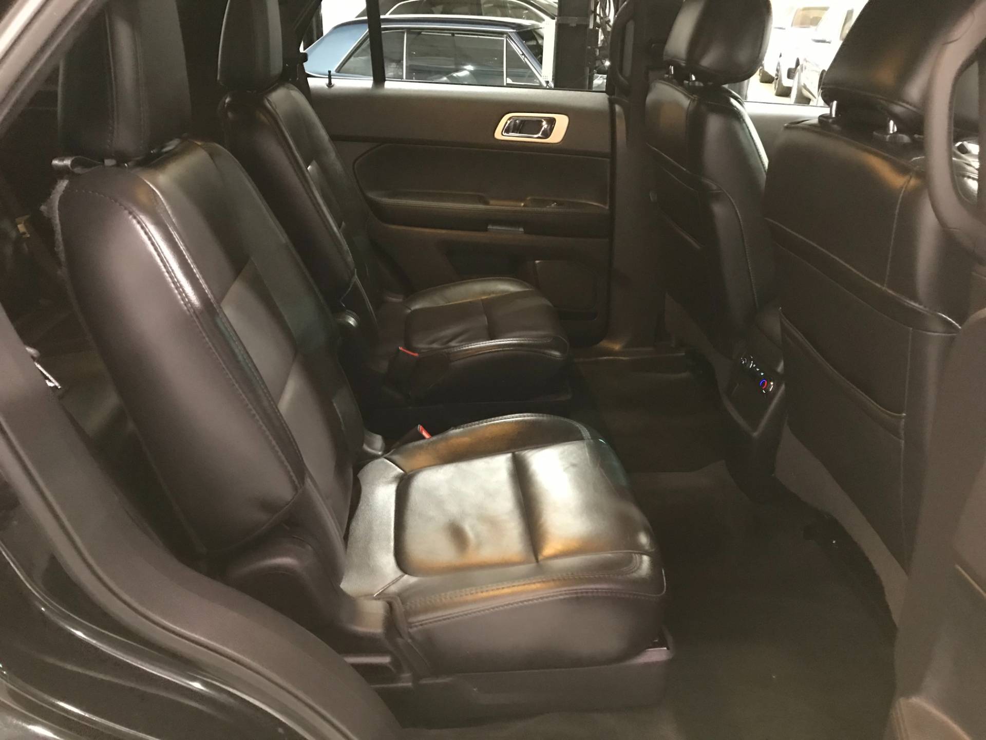 Used-2014-Ford-Explorer-XLT-FWD
