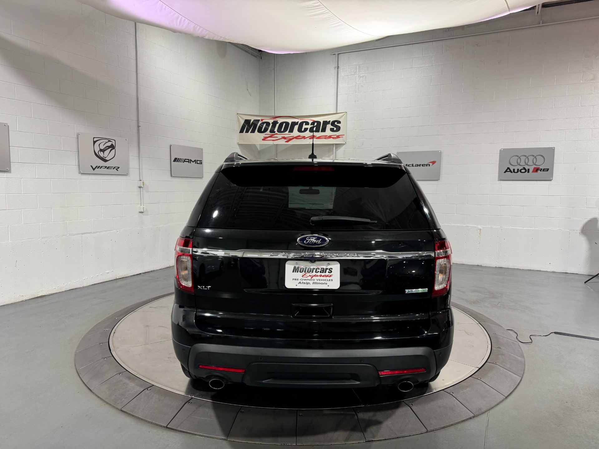 Used-2014-Ford-Explorer-XLT-FWD