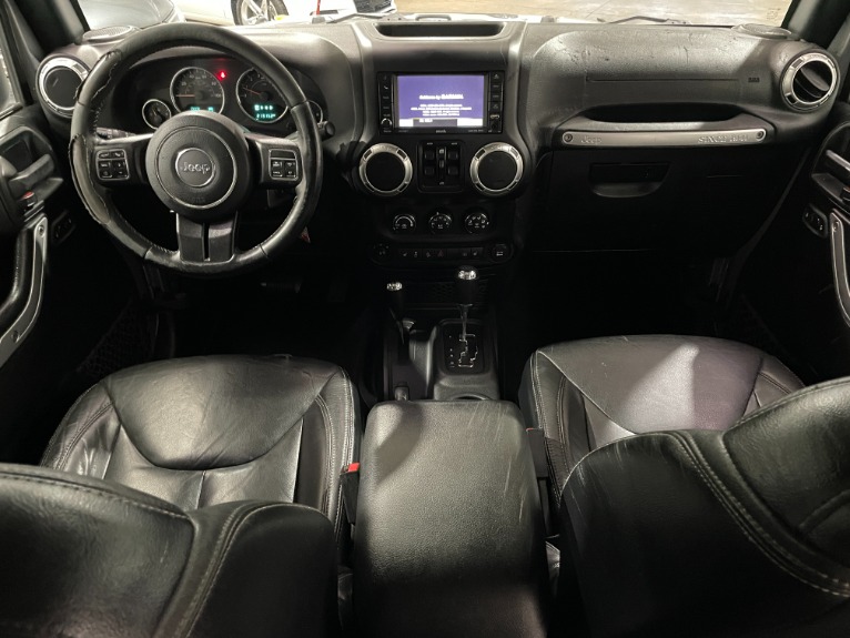 Used-2016-Jeep-Wrangler-Unlimited-Sahara-4X4