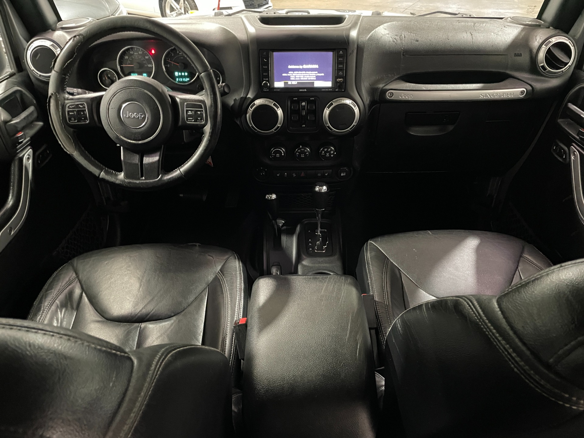 Used-2016-Jeep-Wrangler-Unlimited-Sahara-4X4