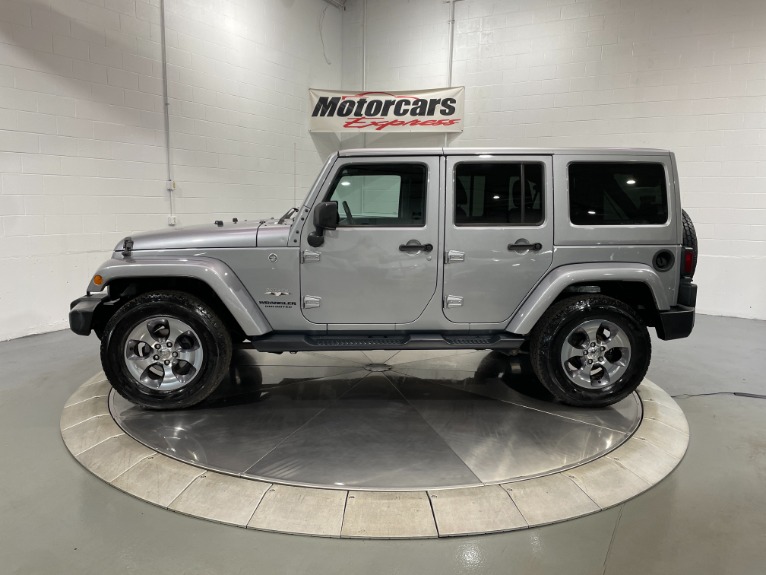 Used-2016-Jeep-Wrangler-Unlimited-Sahara-4X4
