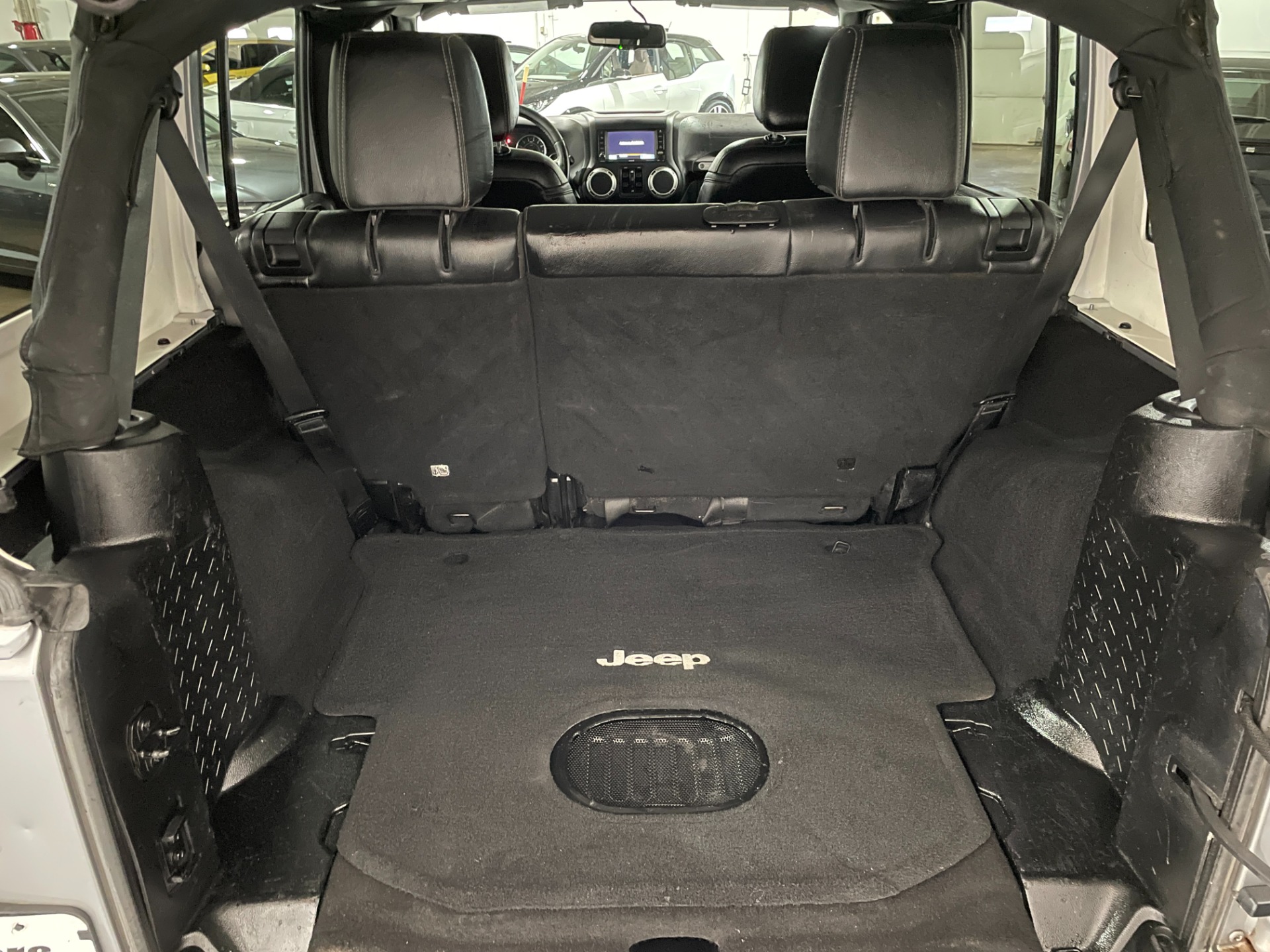 Used-2016-Jeep-Wrangler-Unlimited-Sahara-4X4