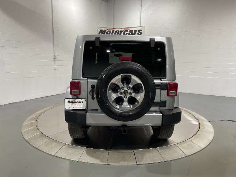 Used-2016-Jeep-Wrangler-Unlimited-Sahara-4X4