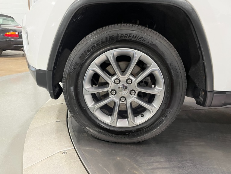Used-2014-Jeep-Grand-Cherokee-Limited-4X4