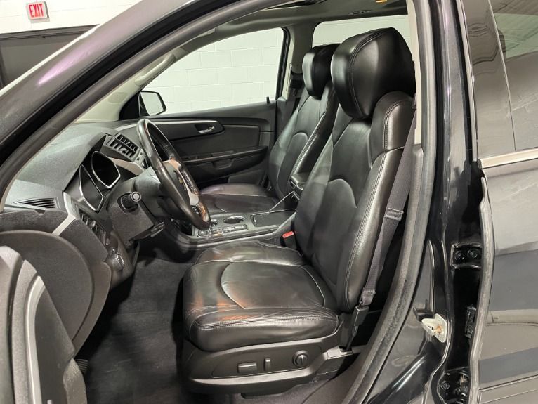 Used-2012-Chevrolet-Traverse-LT-FWD