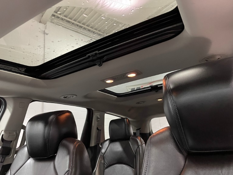 Used-2012-Chevrolet-Traverse-LT-FWD