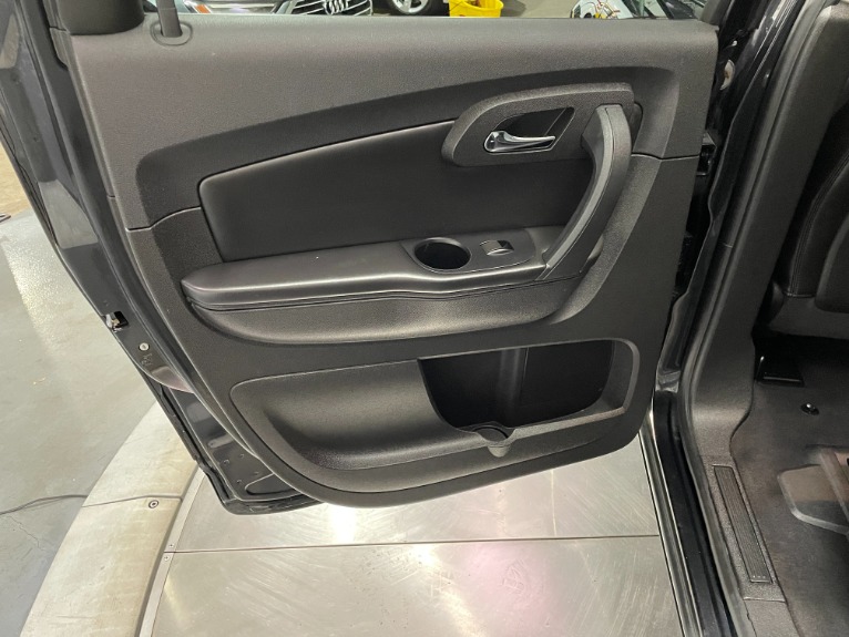 Used-2012-Chevrolet-Traverse-LT-FWD