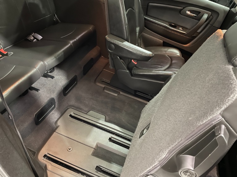 Used-2012-Chevrolet-Traverse-LT-FWD