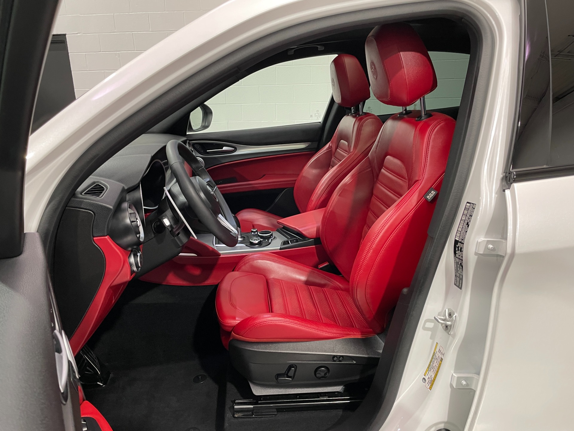 Used-2019-Alfa-Romeo-Stelvio-Ti-Sport-AWD