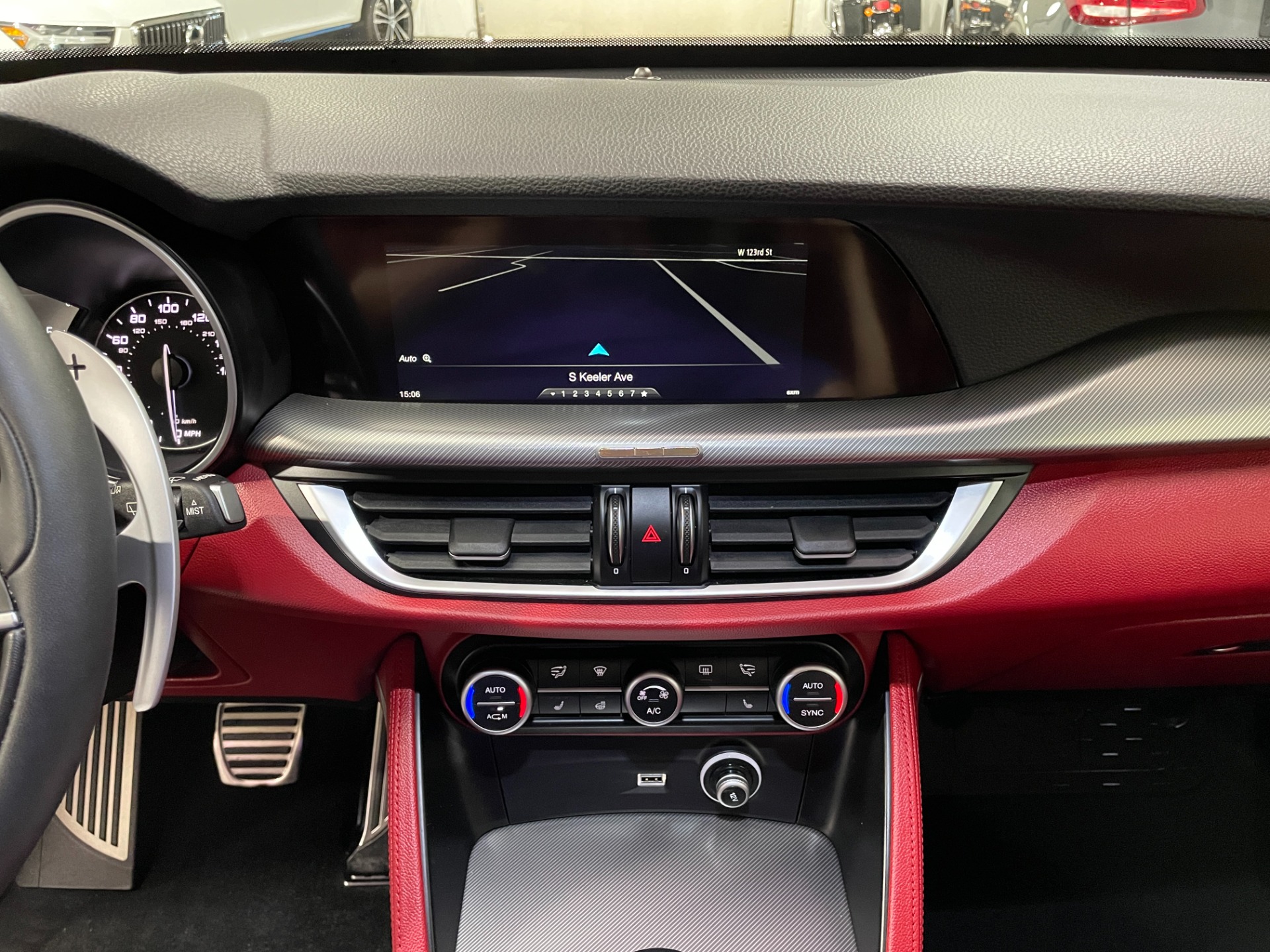 Used-2019-Alfa-Romeo-Stelvio-Ti-Sport-AWD