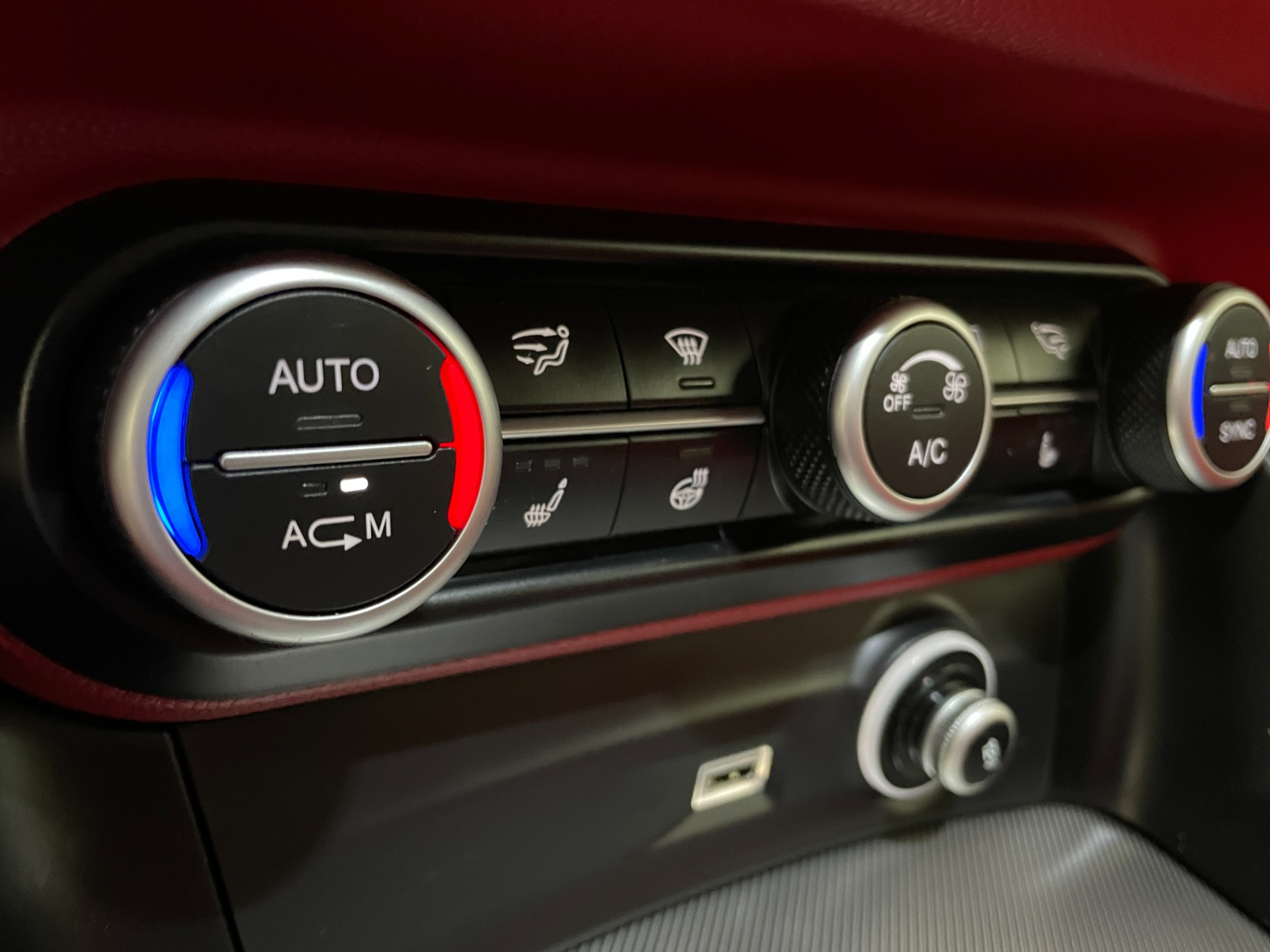 Used-2019-Alfa-Romeo-Stelvio-Ti-Sport-AWD