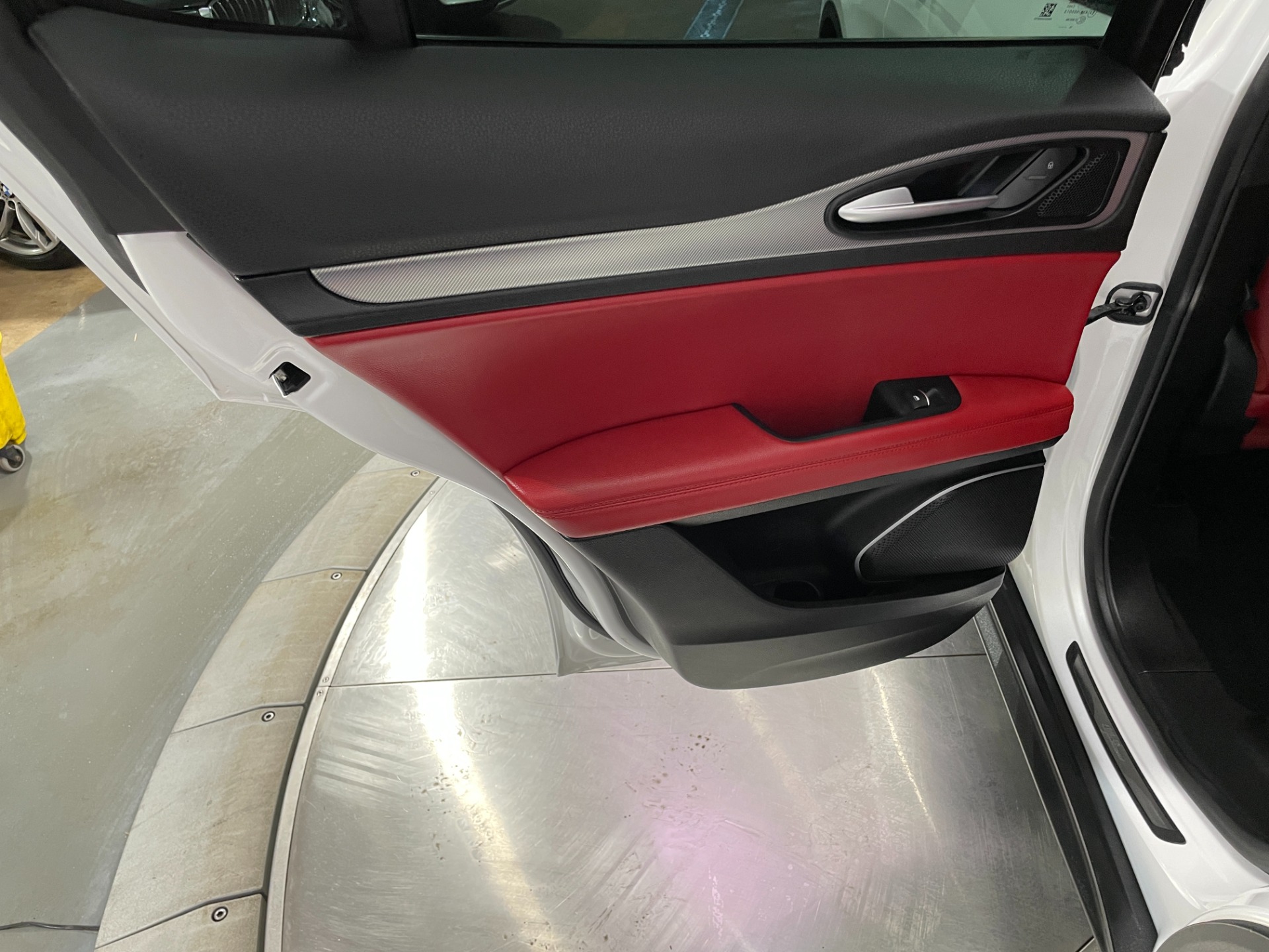 Used-2019-Alfa-Romeo-Stelvio-Ti-Sport-AWD