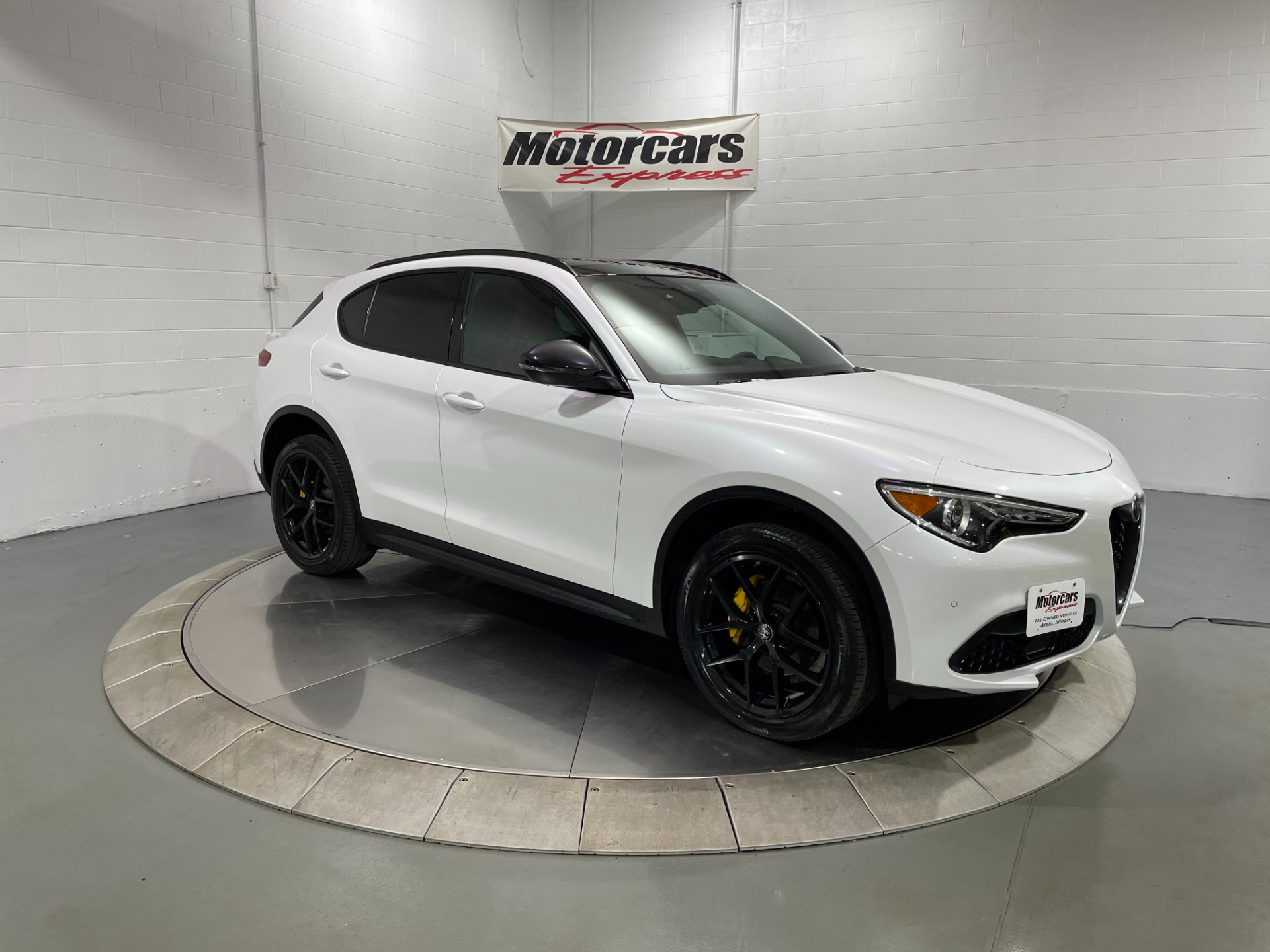 Used-2019-Alfa-Romeo-Stelvio-Ti-Sport-AWD
