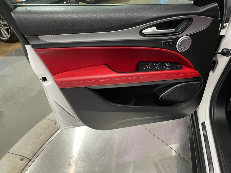 Used-2019-Alfa-Romeo-Stelvio-Ti-Sport-AWD