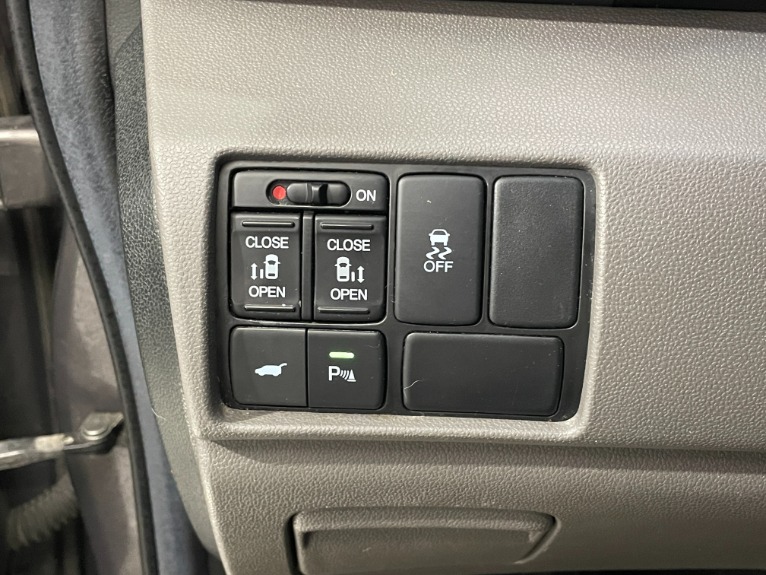 Used-2012-Honda-Odyssey-Touring-Elite-FWD