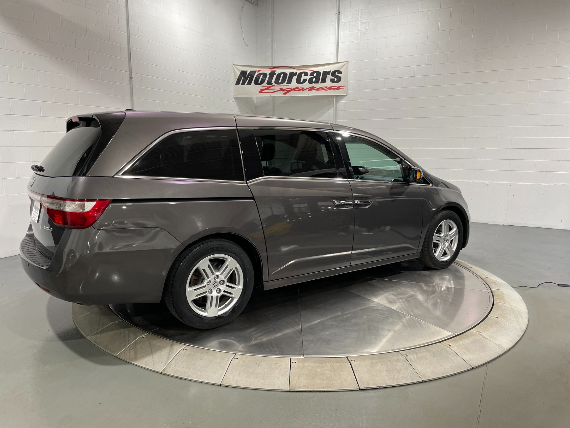Used-2012-Honda-Odyssey-Touring-Elite-FWD