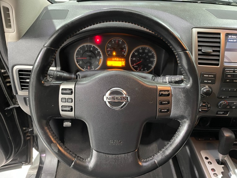 Used-2009-Nissan-Armada-SE-4X4